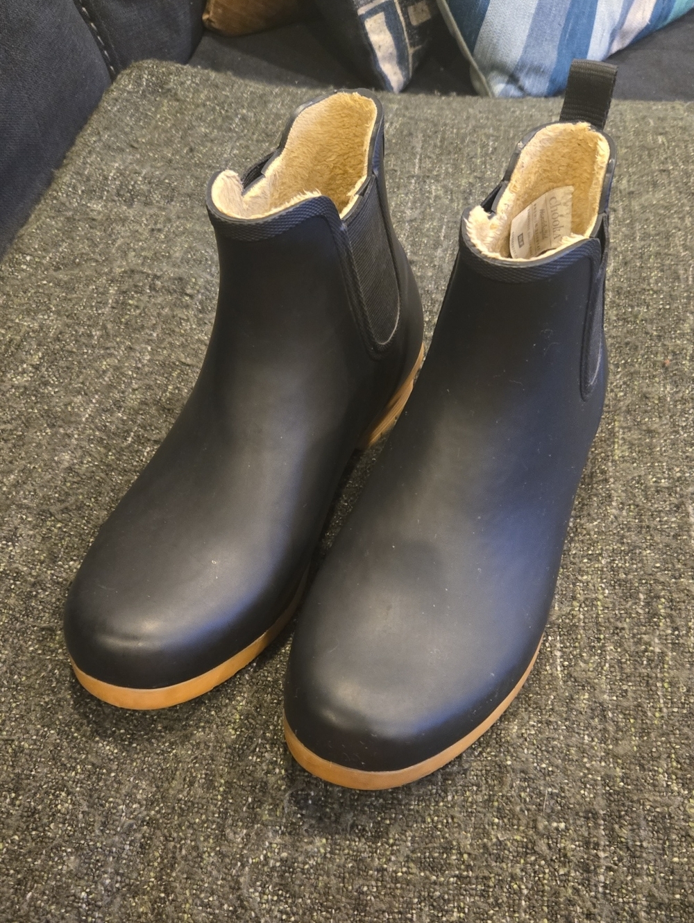 Chooka Black Rain Boot with Cream Shearling Lining
